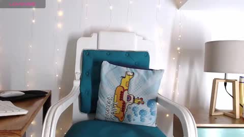 Snapshot of cofee_dreams chatting on 12.02.24 Coffee Dreams online show from 12.02.24