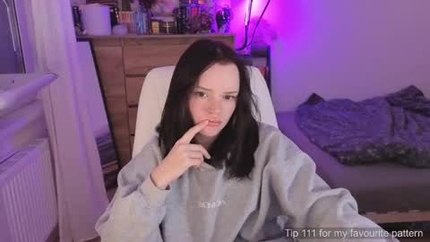 Snapshot of cogitademe chatting on 03.04.26 Olivia online show from 03.04.26