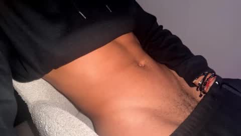 Snapshot of coitzzz chatting on 10.06.25 coitzzz online show from 10.06.25