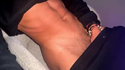 Snapshot of coitzzz chatting on 10.20.25 coitzzz online show from 10.20.25