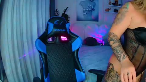 Ur goddess Nikki online show from 07.18.26