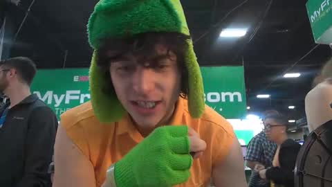 Snapshot of cokia_ chatting on 10.24.25 Cokia online show from 10.24.25