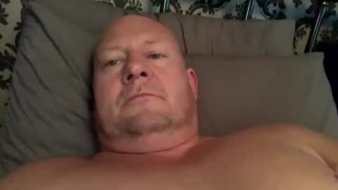 Snapshot of col4nows chatting on 09.16.25 col4nows online show from 09.16.25