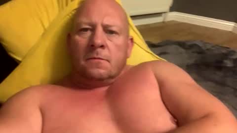 Snapshot of col4nows chatting on 09.23.25 col4nows online show from 09.23.25