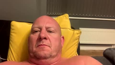 Snapshot of col4nows chatting on 09.24.25 col4nows online show from 09.24.25