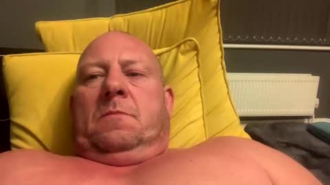 Snapshot of col4nows chatting on 10.01.25 col4nows online show from 10.01.25