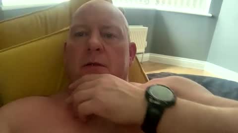 Snapshot of col4nows chatting on 10.15.25 col4nows online show from 10.15.25