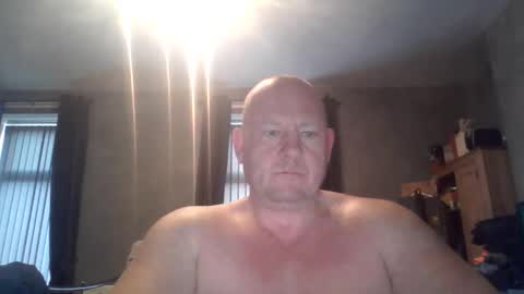 Snapshot of col4nows chatting on 11.17.25 col4nows online show from 11.17.25