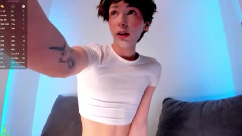 Snapshot of colestorm chatting on 10.02.25 COLE online show from 10.02.25