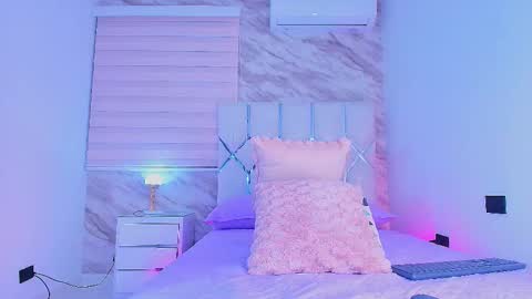 colett online show from 11.05.25