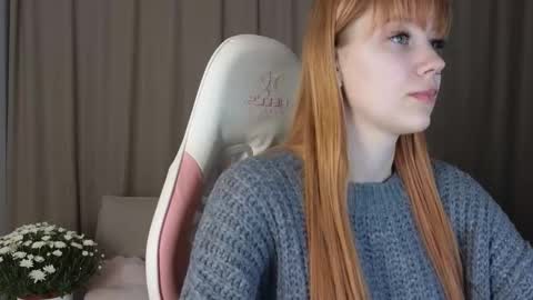 Snapshot of colijang chatting on 10.29.25 Coli online show from 10.29.25