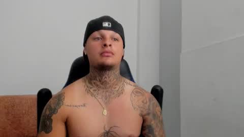 Snapshot of colin_prince2 chatting on 03.08.25 COLIN online show from 03.08.25