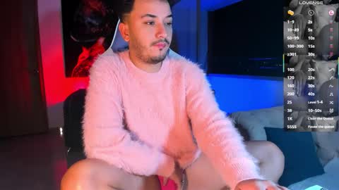 Snapshot of collage_hot25 chatting on 11.04.25 javier online show from 11.04.25