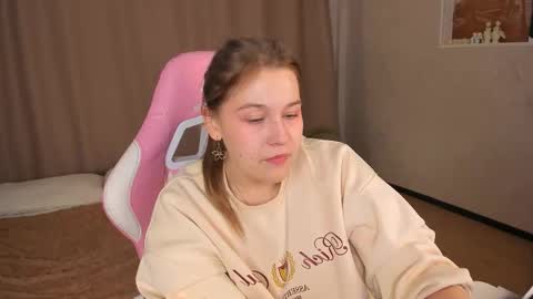 Snapshot of colleen_blake chatting on 10.01.25 Collen Mon Tue Wed Thu Fri GMT 3 0300am - 0900am online show from 10.01.25