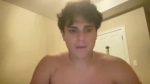 Snapshot of college27816672 chatting on 10.08.25 college27816672 online show from 10.08.25