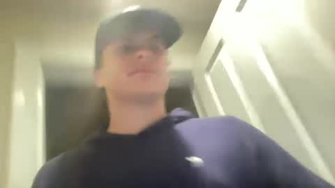 Snapshot of college27816672 chatting on 10.11.25 college27816672 online show from 10.11.25