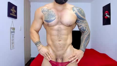 college_muscle_ass online show from 05.17.26