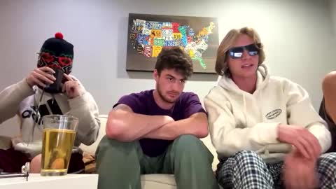 college_packing_8 online show from 10.08.25