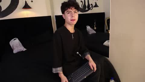 collinstone online show from 10.19.25