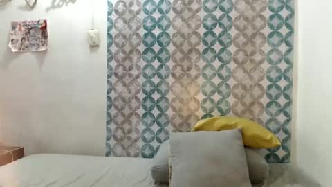 Snapshot of colombi4spice chatting on 10.17.25 viviana online show from 10.17.25