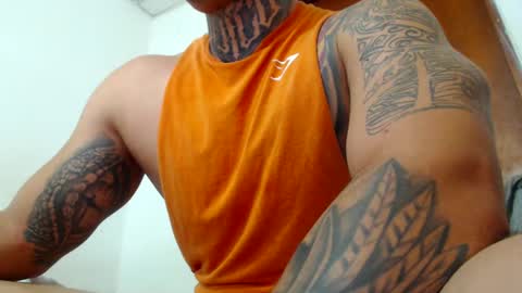 Snapshot of colombian_monster_cock chatting on 12.30.24 camilo online show from 12.30.24