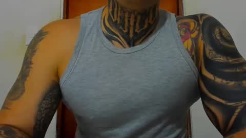 Snapshot of colombian_monster_cock chatting on 10.09.25 camilo online show from 10.09.25