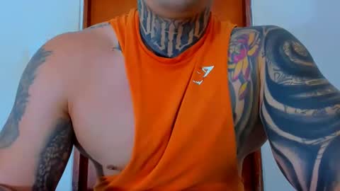 Snapshot of colombian_monster_cock chatting on 10.22.25 camilo online show from 10.22.25