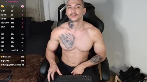 colombianmuscle8 online show from 02.10.25