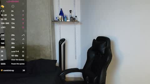 Snapshot of colombianmuscle8 chatting on 01.17.26 colombianmuscle8 online show from 01.17.26