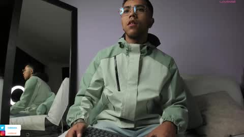 Snapshot of colstorw_ chatting on 10.01.25 colstorw_ online show from 10.01.25