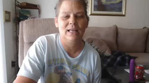 Snapshot of comebackpussy chatting on 12.20.24 comeback pussy online show from 12.20.24