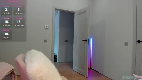 Snapshot of cometoseeme_ chatting on 03.04.26 Alice online show from 03.04.26