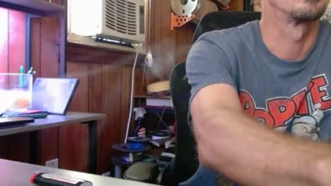 Nelson or ComicKing and sometime Peachy143 online show from 09.20.25