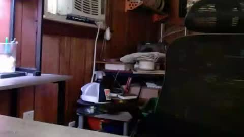 Nelson or ComicKing and sometime Peachy143 online show from 10.06.25