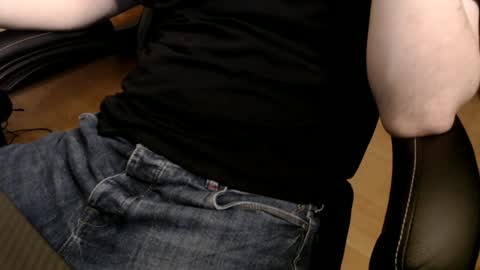 Snapshot of commanderchip chatting on 01.11.25 commanderchip online show from 01.11.25