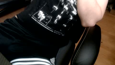 Snapshot of commanderchip chatting on 01.25.25 commanderchip online show from 01.25.25