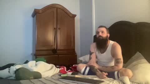 Snapshot of concentralized chatting on 02.06.25 Matt online show from 02.06.25