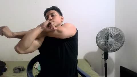 Snapshot of conde2710 chatting on 10.04.25 ELCONDE online show from 10.04.25