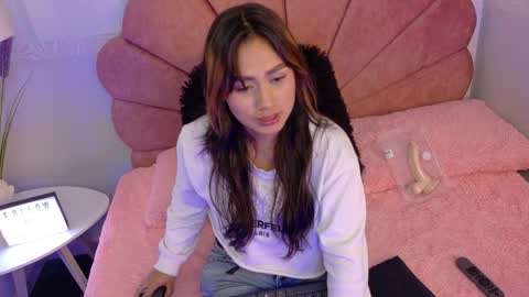 Snapshot of conejita_420_ chatting on 10.30.25 conejita_420_ online show from 10.30.25