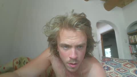 dreamy eyed lover online show from 09.15.25