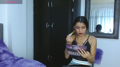 Snapshot of conni_f00x chatting on 02.13.25 conni_f00x online show from 02.13.25
