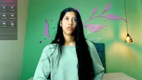 C O N N I E online show from 11.08.25