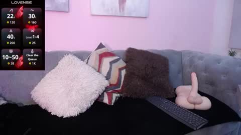 Connie online show from 11.28.25