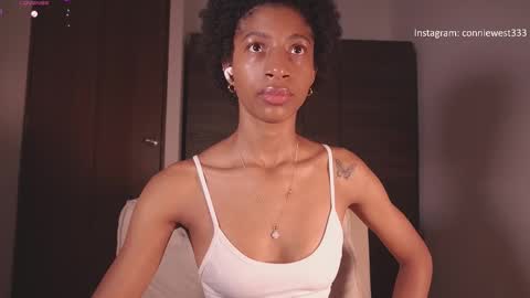 Snapshot of connie_west0 chatting on 11.11.25 independent model online show from 11.11.25