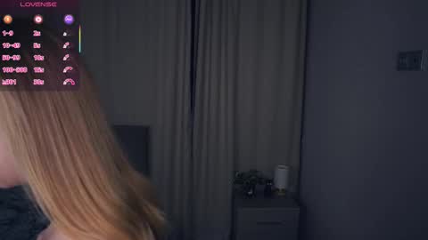 Hello im Sofia Welcme to my room .More hugs and kiss for you online show from 11.10.25