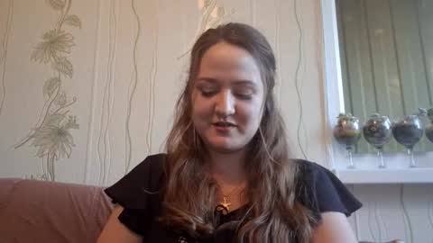 Chloe online show from 09.23.25