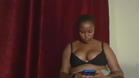 Snapshot of cookieass_ chatting on 01.28.25 cookieass_ online show from 01.28.25