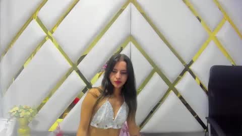 CooperEmma  online show from 12.20.24