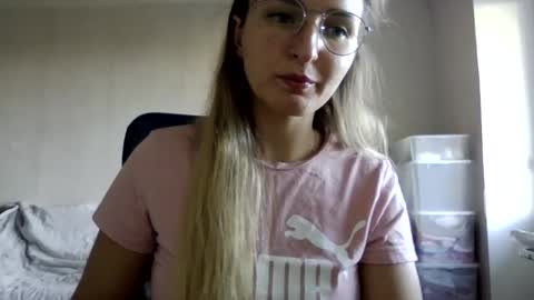 cora_fora online show from 09.13.25