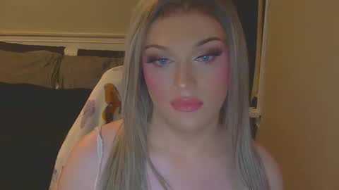 coracav online show from 11.19.25